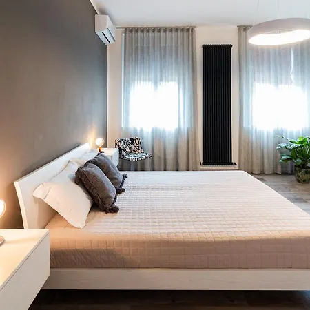 Apartamento Sacrati 39