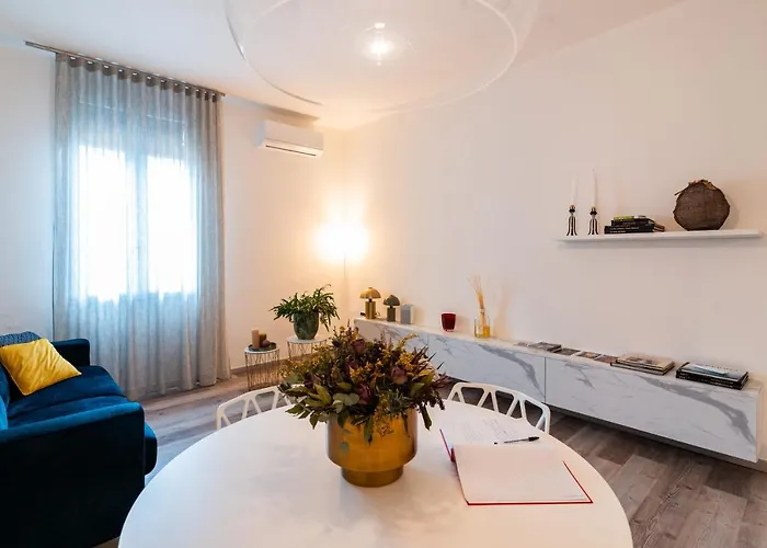 Sacrati 39 * Ferrara