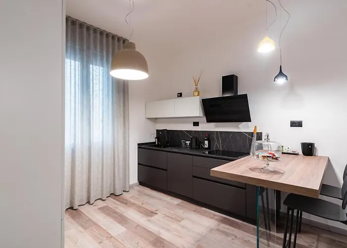 Sacrati 39 Apartament *