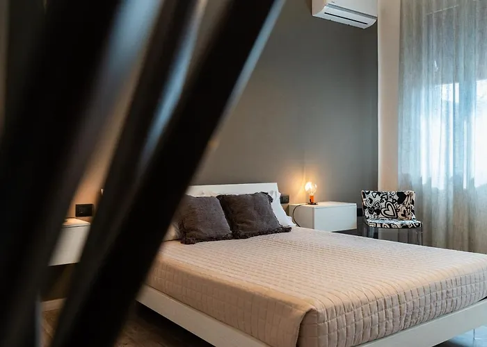 Sacrati 39 * Ferrara