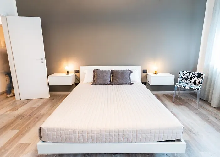 Sacrati 39 * Ferrara